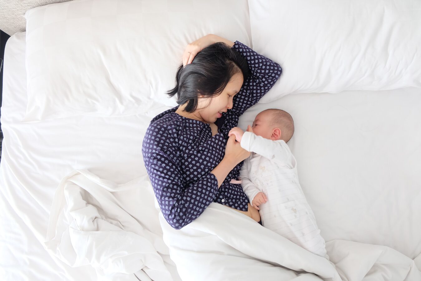 12 idées reçues sur la grossesse, l’accouchement et le post-partum !